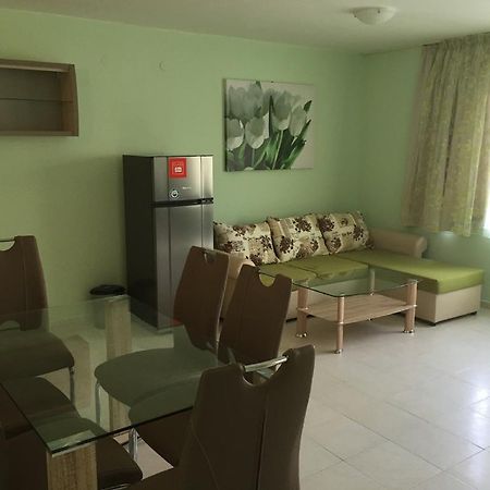 Apartments In Complex Chateau Nessebar Sveti Vlas Esterno foto