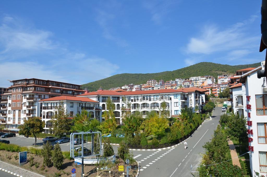 Apartments In Complex Chateau Nessebar Sveti Vlas Esterno foto