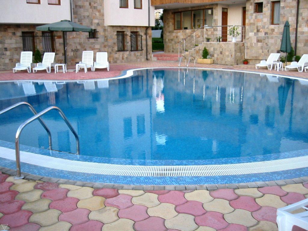 Apartments In Complex Chateau Nessebar Sveti Vlas Esterno foto