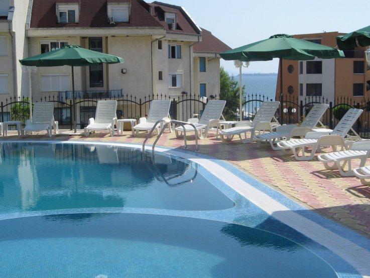 Apartments In Complex Chateau Nessebar Sveti Vlas Esterno foto